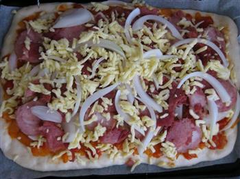 厚底香肠披萨的做法步骤8
