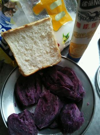 一心心相印早餐-练奶紫薯三明治的做法步骤1