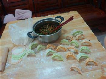 翡翠饺子的做法步骤1