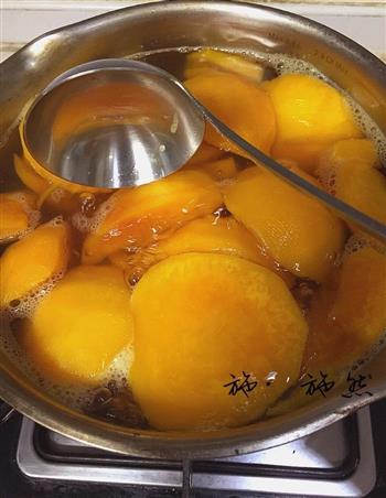 营养安全的-自制黄冰糖黄桃罐头的做法步骤2