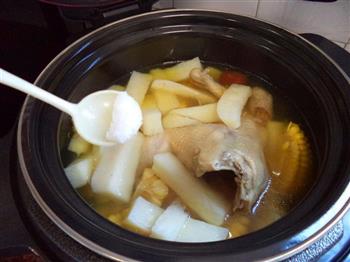 粟米清鸡汤的做法步骤10