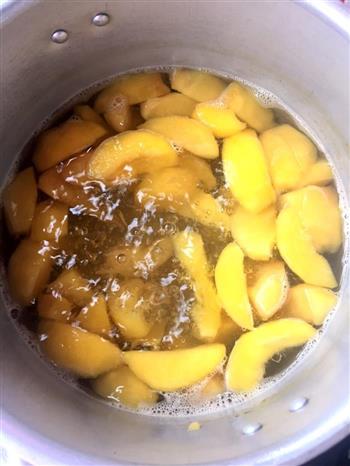 桃子罐头的做法图解2