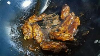迷迭香黑胡椒焖鸡翅的做法步骤4