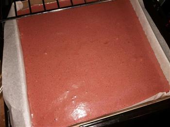 红丝绒蛋糕卷的做法图解5