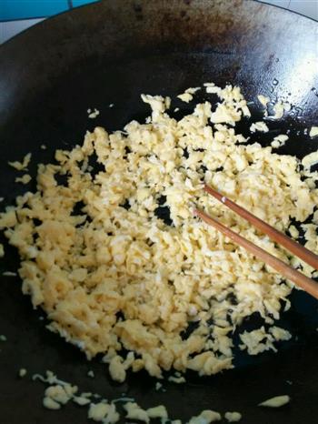 韭菜鸡蛋饺子的做法步骤2