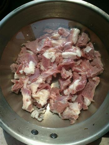 香香嫩嫩的清焖羊肉的做法图解1