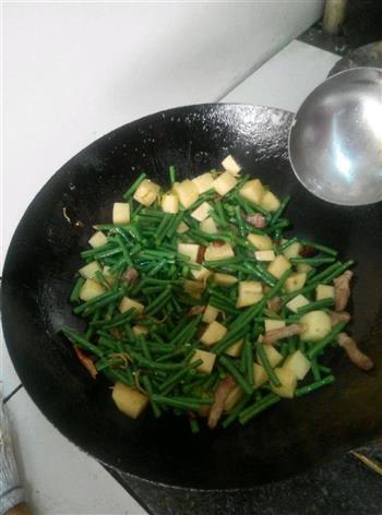 长豆角炖土豆的做法步骤4