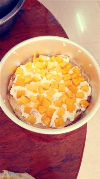 酸奶芒果慕斯蛋糕的做法图解2
