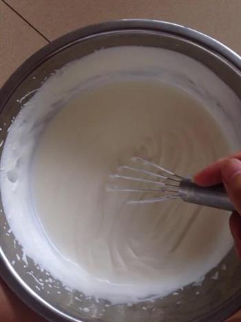 酸奶慕斯蛋糕杯的做法步骤4