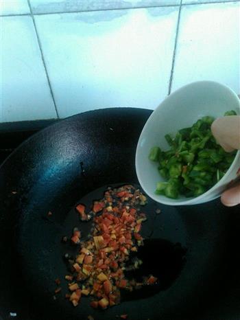 蔬菜炒面的做法步骤3