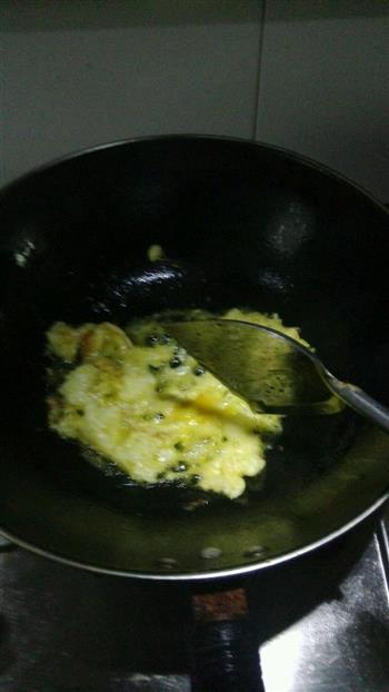 美味蛋炒饭的做法步骤4