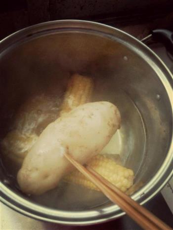 酸菜土豆泥的做法步骤1