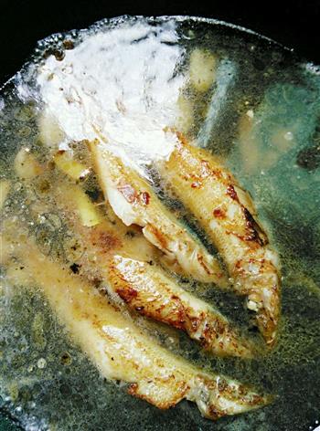 沙尖鱼豆苗汤的做法步骤2
