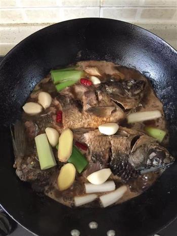 铁锅炖鱼的做法步骤4
