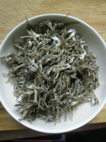 韩式凉拌鯷鱼的做法步骤1