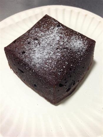 给爱人一颗柔软的心-巧克力熔岩蛋糕的做法步骤8