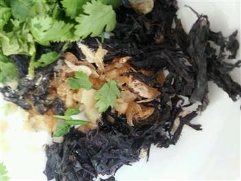 健康清淡的紫菜鸡蛋汤-做出有肉的云吞味的做法步骤1