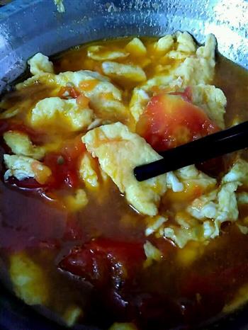 西红柿炒鸡蛋汤的做法图解1