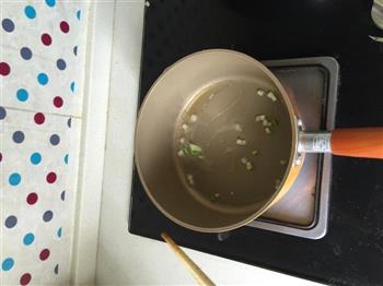 kfc芙蓉鲜蔬汤的做法图解2