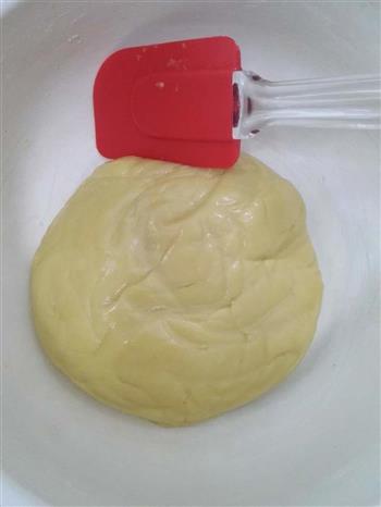 广式豆沙月饼的做法步骤3