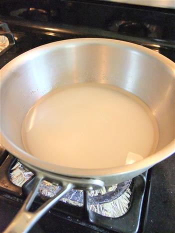 做广式月饼的第一步-转化糖浆的做法步骤1