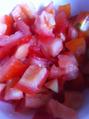 番茄金针菇汤的做法步骤1