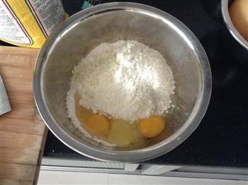 火腿鸡蛋饼的做法步骤1