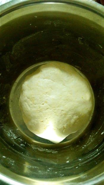 奶黄馅的椰蓉南瓜饼的做法步骤3