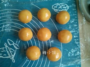 椰蓉广式月饼的做法步骤9
