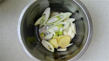 炝炒葫芦瓜的做法步骤2