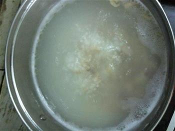 鱿鱼虾米粥的做法图解6