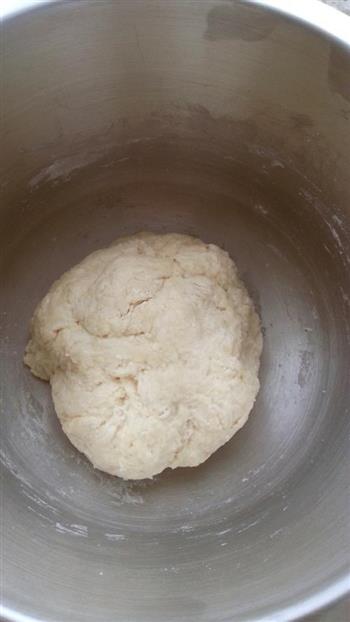 环形豆沙面包的做法图解3