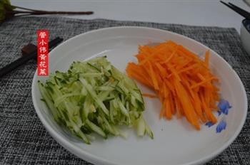 黄花菜凉拌海带丝的做法图解6