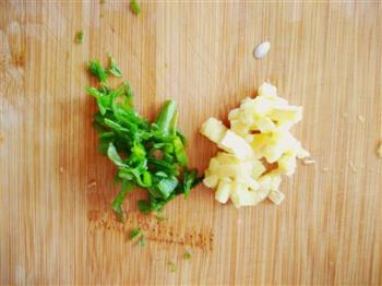 排骨豆角焖饭的做法步骤1