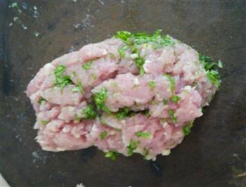 玉米青菜肉丸子的做法步骤6
