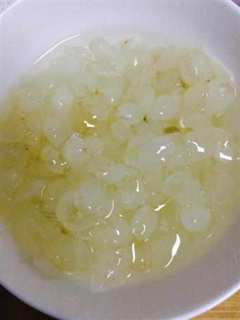 木瓜桃胶皂角米的做法图解1