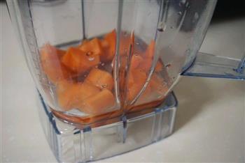 胡萝卜餐包的做法步骤2