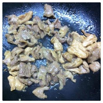 蒜蓉秋葵炒肉的做法步骤2