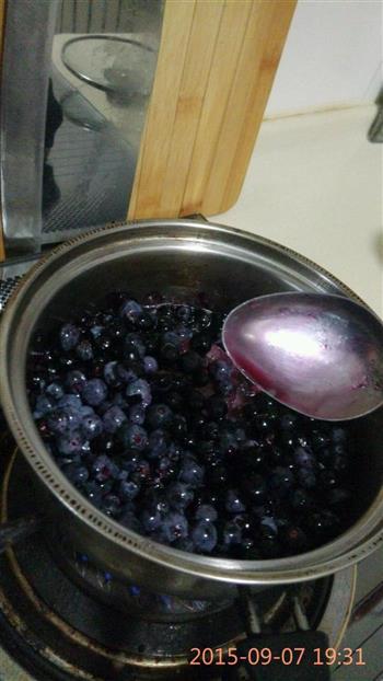 自制蓝莓酱的做法图解3