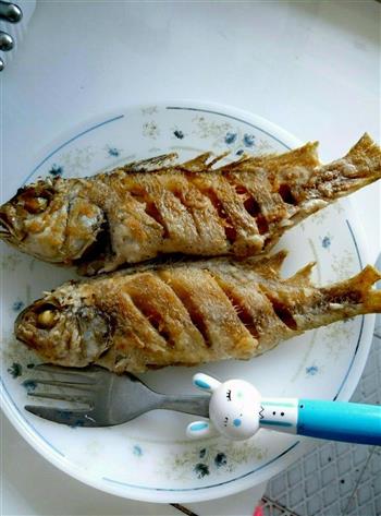 香煎黄花鱼—儿童营养餐的做法步骤7