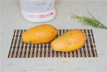 红枣木瓜炖牛奶的做法步骤2