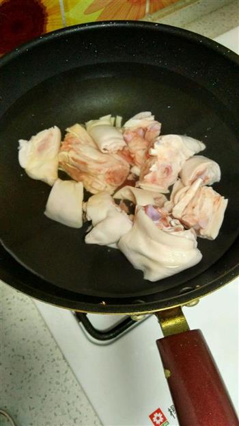 酱烧猪脚砂锅煲的做法步骤3