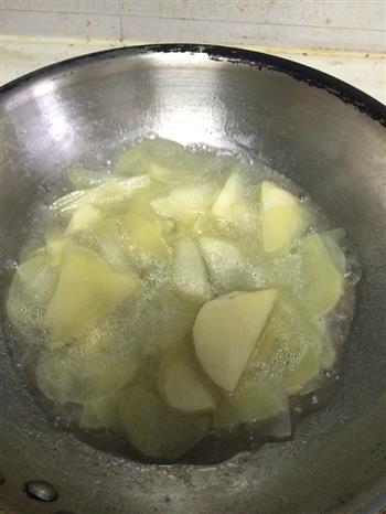 酸辣土豆片的做法步骤1