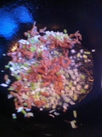 变着花样吃美食-肉丝青椒蛋炒饭的做法步骤3