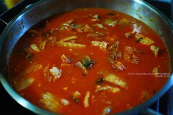 韩式猪肉辣白菜汤的做法步骤4