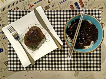 煎牛肩肉和速食韩式炸酱面的做法步骤10