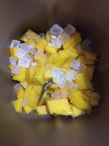 mango 芒果酱的做法步骤1