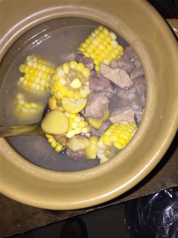 玉米板栗排骨汤的做法步骤5