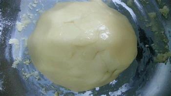 广式蛋黄月饼的做法步骤3