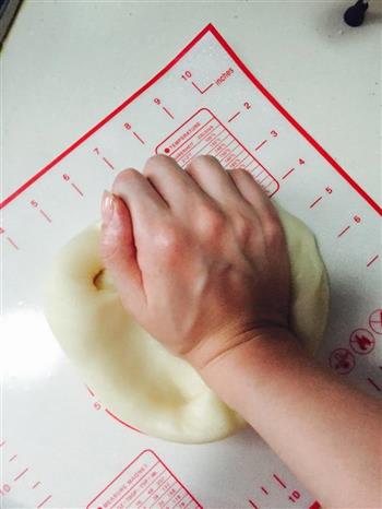 椰丝榴莲冰皮月饼的做法步骤4